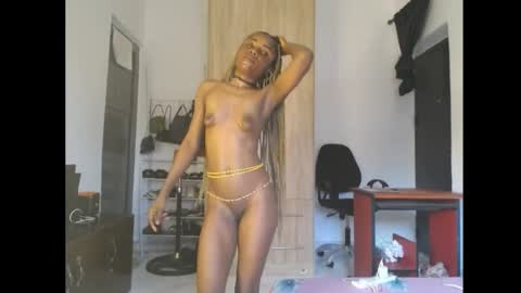 ella online show from May 11, 2:45 pm