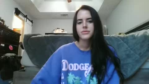 Ella online show from February 12, 1:06 pm