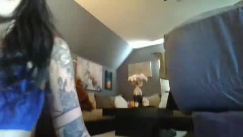 Ella online show from January 16, 7:29 pm