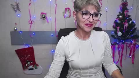 EllaBonito online show from December 24, 4:30 pm