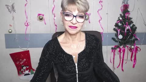 EllaBonito online show from December 26, 6:30 am