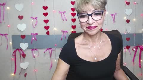 EllaBonito online show from January 22, 9:35 am