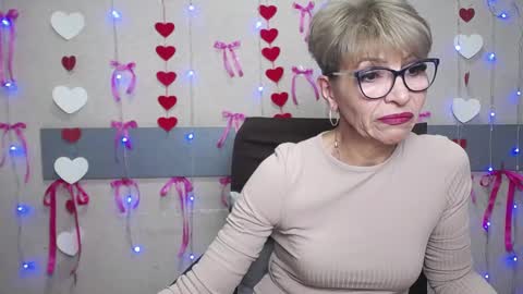 EllaBonito online show from January 26, 6:28 am