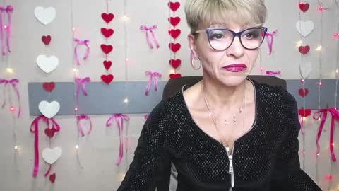 EllaBonito online show from January 27, 6:30 am