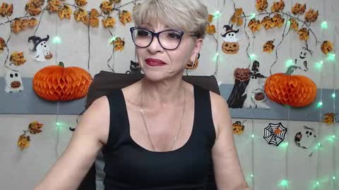 EllaBonito online show from November 18, 12:31 pm