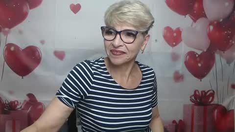 EllaBonito online show from July 11, 7:00 am