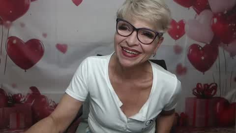 EllaBonito online show from July 12, 6:15 am