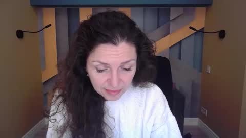 EllaLongs online show from January 10, 12:29 pm