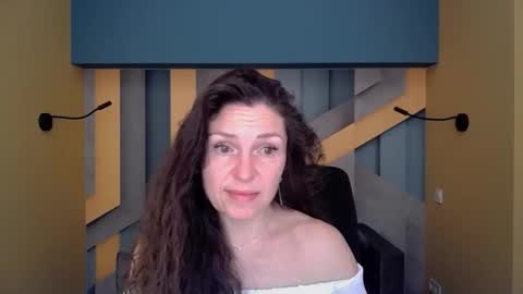 EllaLongs online show from January 13, 12:43 pm