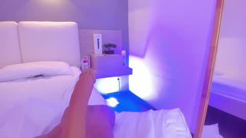 Ella online show from January 24, 10:43 am