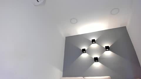 Ella online show from October 1, 10:43 am