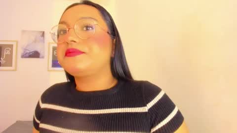 Ella online show from December 20, 12:01 pm