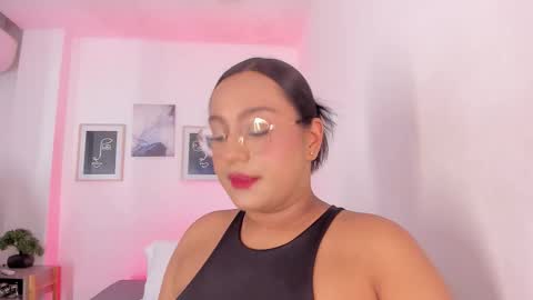 Ella online show from January 8, 11:56 am