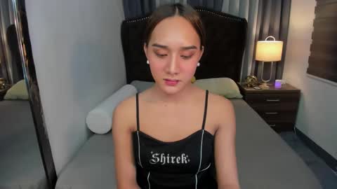 Snapshot of ellats_18 chatting on February 11, 3:29 am Sophia online show from February 11, 3:29 am