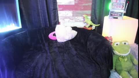 ELLE online show from March 11, 10:31 pm