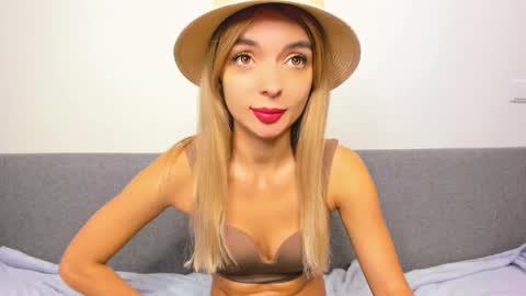 ellen_flow online show from February 28, 5:48 am