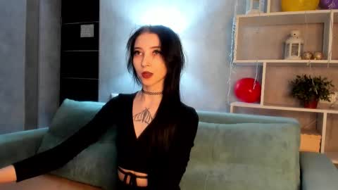 Snapshot of ellen_hops chatting on February 16, 9:05 am Ellen online show from February 16, 9:05 am