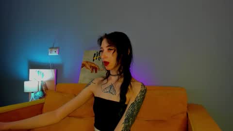 Snapshot of ellen_hops chatting on February 27, 9:42 am Ellen online show from February 27, 9:42 am