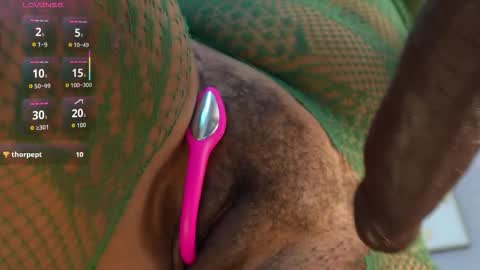 Snapshot of ellette_ chatting on January 9, 7:48 pm princess online show from January 9, 7:48 pm