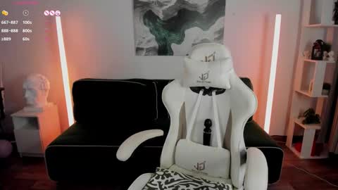 Snapshot of elli_anderson chatting on March 2, 2:36 am elli_anderson online show from March 2, 2:36 am