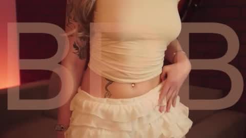 elliecutes online show from December 23, 5:27 am