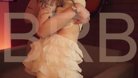 elliecutes online show from March 3, 5:13 am