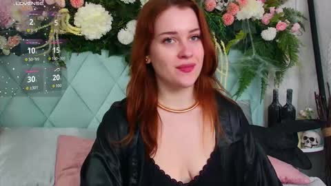 EllieLarson online show from October 26, 5:08 pm
