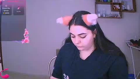 Ellie online show from February 18, 4:05 pm