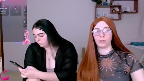 Ellie online show from February 21, 4:37 pm