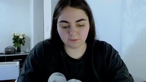 Snapshot of ellies_8 chatting on April 30, 5:58 am Ellie online show from April 30, 5:58 am