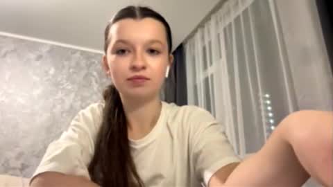 Ellie online show from December 2, 4:02 pm