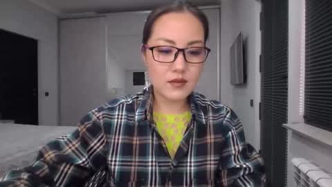 elliesoft online show from November 19, 7:30 am