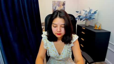 Snapshot of ellievensda chatting on October 2, 11:28 am ellievensda online show from October 2, 11:28 am