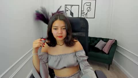 Snapshot of ellievensda chatting on October 9, 11:19 am ellievensda online show from October 9, 11:19 am