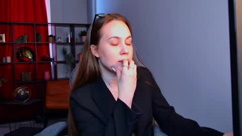 Elin online show from March 27, 11:43 am