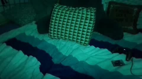 Snapshot of elliohh chatting on May 4, 5:14 am Elliohh online show from May 4, 5:14 am
