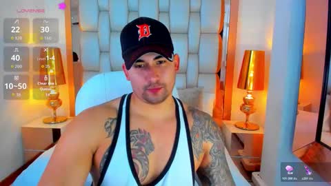 E L L I O T    V E L E Z online show from October 23, 8:29 pm