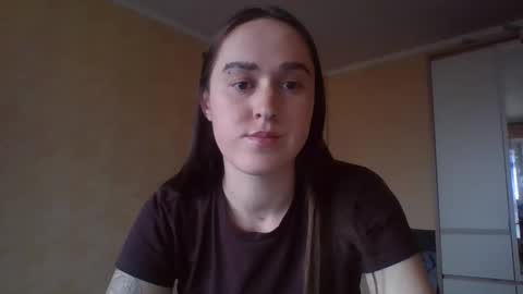 Snapshot of elliza_snow chatting on April 10, 10:31 am Eliza online show from April 10, 10:31 am