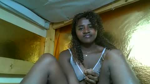 Ellodi online show from June 21, 9:12 am