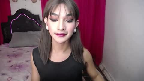 ELLORREY online show from February 4, 6:08 am