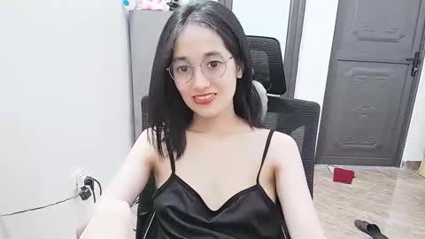 ellsa9x online show from September 12, 5:51 am