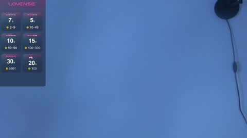 Snapshot of elly_lesss chatting on April 9, 8:14 pm elly_lesss online show from April 9, 8:14 pm