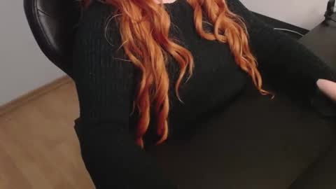 Elly online show from November 27, 7:16 pm