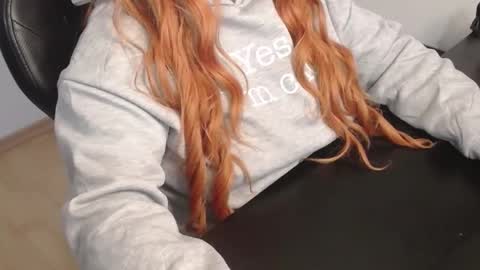 Elly online show from January 7, 8:06 am