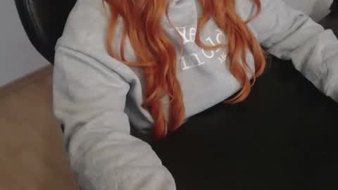 Elly online show from January 8, 8:49 am