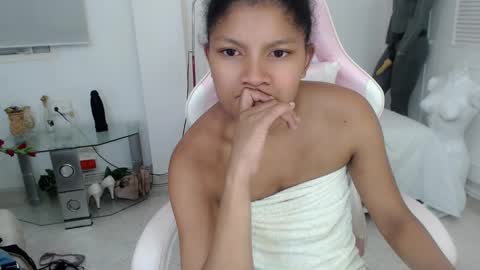 Elly online show from January 5, 3:32 am