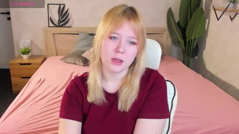 ellya_castro online show from December 14, 11:53 pm