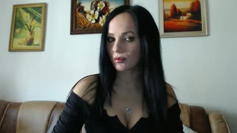 Snapshot of ellyadiamond chatting on April 7, 1:22 pm EllyaDiamond online show from April 7, 1:22 pm