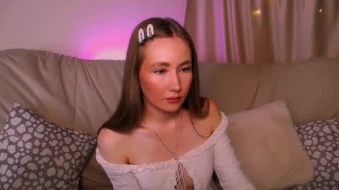  Elly  online show from February 6, 3:33 am