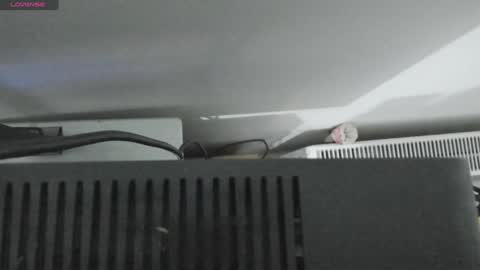 Snapshot of ellyslimdoll chatting on December 9, 6:46 pm ellslimdoll online show from December 9, 6:46 pm